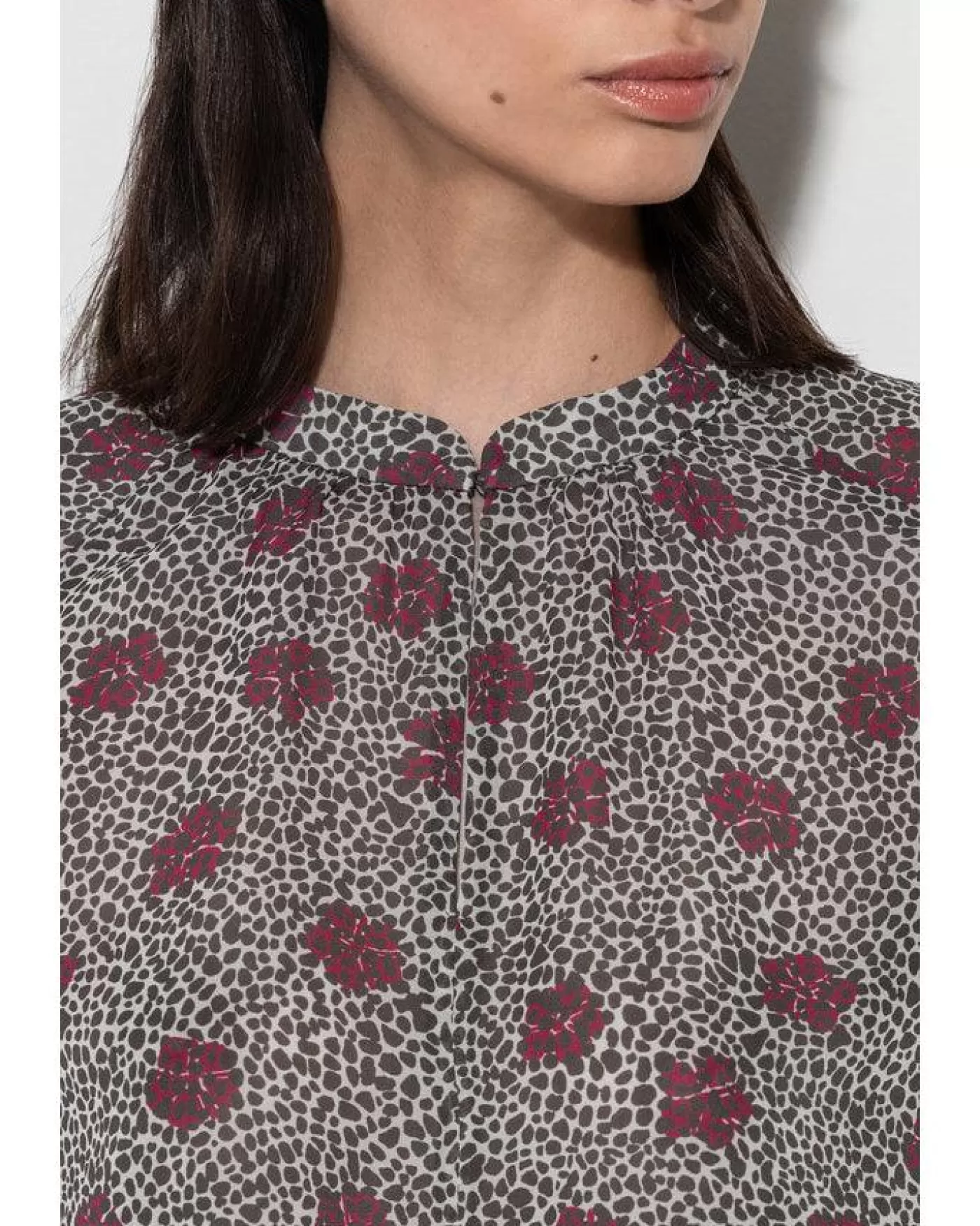 luisa_cerano_spotted_floral_blouse_4.webp Luisa Cerano Spotted Floral Blouse PRINT Flash Sale